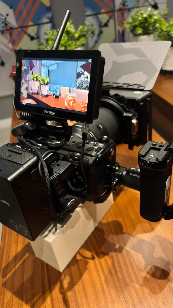 VIDEOMAKER